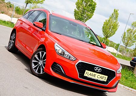Hyundai i30 cw Style*NAVI*KAMERA*SHZ*