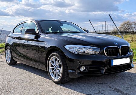 BMW 120i Sport Line (F21) | TÜV 12/27 | Service neu