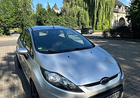 Ford Fiesta Trend. 1. Hand, wenig KM, Garagenfahrzeug