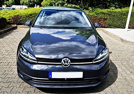 VW Golf Volkswagen 1.6 TDI Trendline