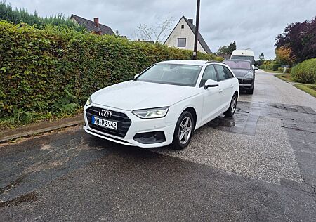 Audi A4 30 TDI S tronic Avant -