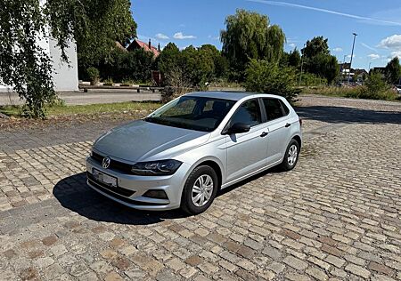 VW Polo Volkswagen 1.0 48kW Trendline Trendline