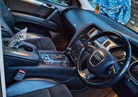 Audi Q7 3.0 TDI (DPF) quattro tiptronic -