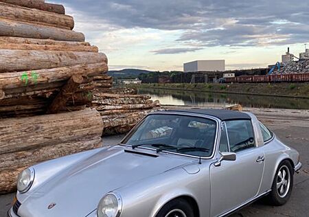 Porsche 911 Urmodell Targa 2.4 T K-Jetronik