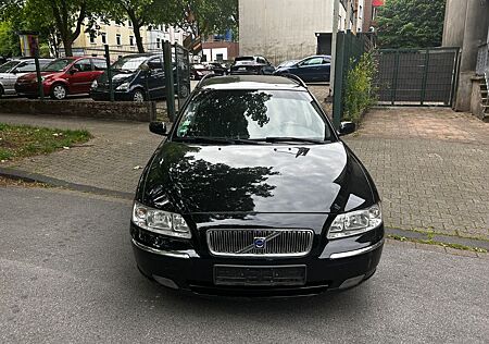 Volvo V70 Kombi D5 Summum