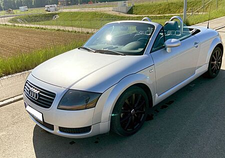Audi TT Roadster 1.8T -