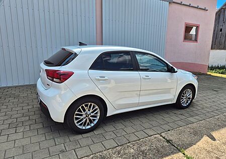Kia Rio 1.0 T-GDI 100 Dream-Team mit Garantie