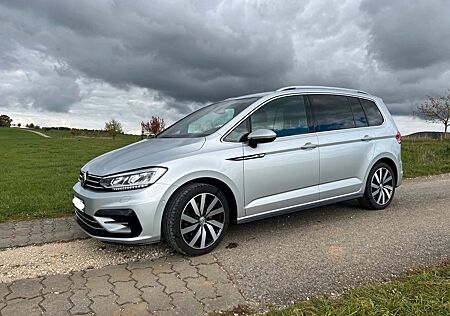 VW Touran Volkswagen 2.0 TDI R-Line, StHZ, AHK, Navi, Keyless