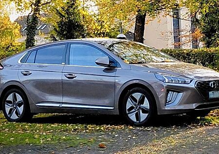Hyundai Ioniq 1.6l Hybrid 2 JAHRE Garantie