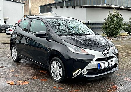 Toyota Aygo (X) Aygo -play TeamD*Kamera*Tüv & Au NEU*1Hand