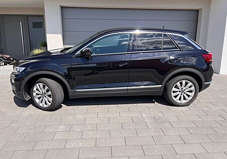 VW T-Roc Volkswagen 1.5 TSI OPF Sport 110kW/150PS schwarz