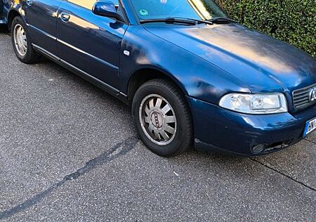 Audi A4 1.8 T -