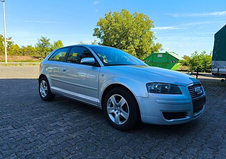 Audi A3 1.6 tiptronic Ambiente Ambiente