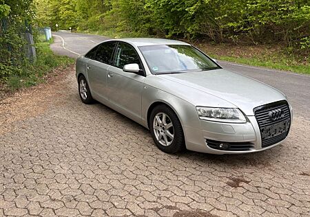 Audi A6 3.2 FSI tiptronic quattro -