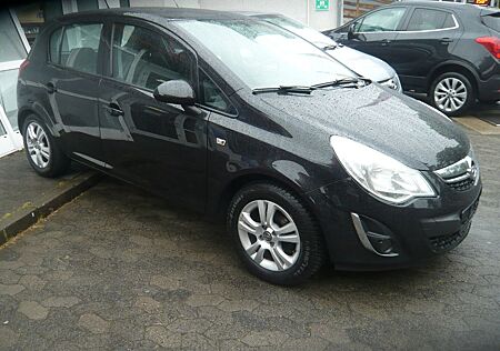 Opel Corsa D Active 5 TRG - 1 HAND-ALU - ALLWETTER