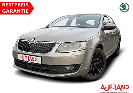 Skoda Octavia 1.4 TSI Joy Navi Standheizung AHK DAB
