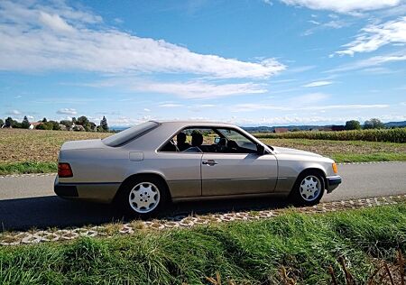 Mercedes-Benz CE 230