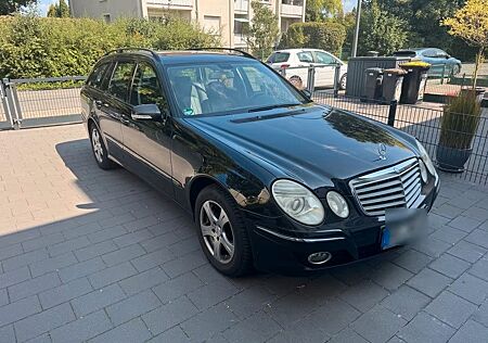 Mercedes-Benz E 200 KOMPRESSOR T ELEGANCE Elegance