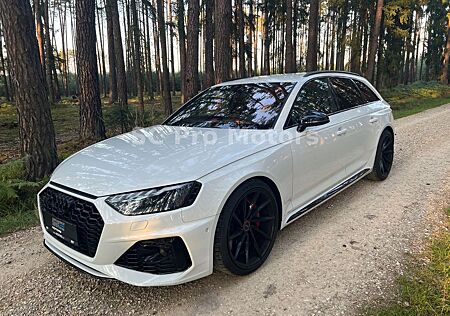 Audi RS4 Avant | Vossen | Dynamic RS | Massage