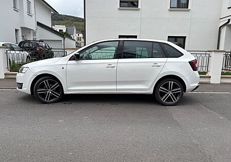 Skoda Rapid gebraucht kaufen Skoda Rapid 1.2 TSI Ambition Spaceback / Panoramadach