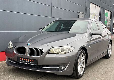 BMW 523i 3.0 L Benzin / TUV/ 1 Hand/Head Up
