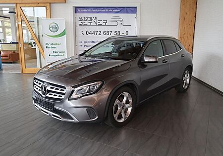 Mercedes-Benz GLA 220 4Matic Keyless/AHK/Carplay/RF-Kam/StandH