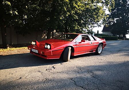 Lotus Esprit