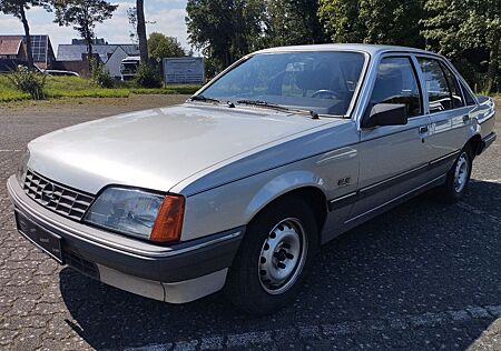 Opel Rekord E - GLS EXCLUSIV/Oldtimer/1,8l/läuft TOP