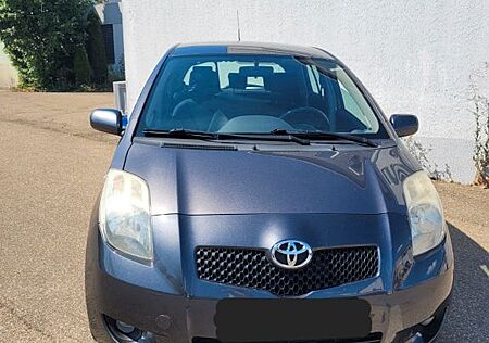 Toyota Yaris Travel 1,3-l-VVT-i Travel