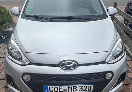 Hyundai i10 1.0 blue Trend Trend klein aber d. groß