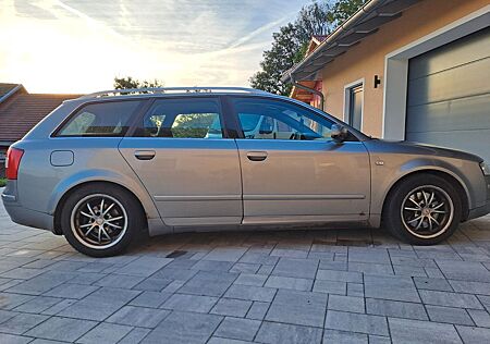 Audi A4 2.5TDI Avant