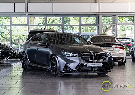 BMW M5 Carbon AHK Travel B&W HUD M-Driver Keramik