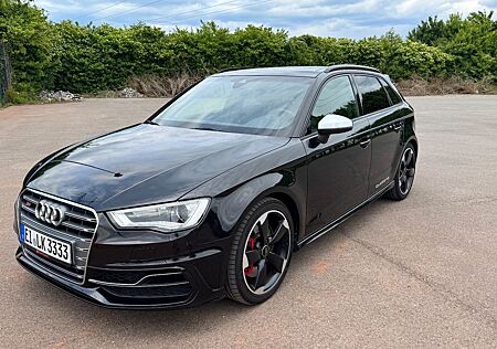 Audi S3 2.0 TFSI quattro Sportback -
