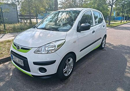 Hyundai i10 1.1 expression expression