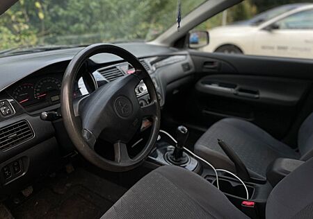 Mitsubishi Lancer 1,6 Comfort Comfort