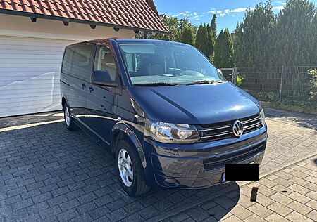 VW T5 Multivan Volkswagen AHK 8fach bereift