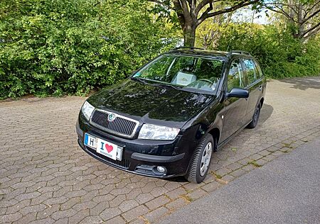 Skoda Fabia gebraucht kaufen Skoda Fabia Combi 1.4 16V Classic Classic