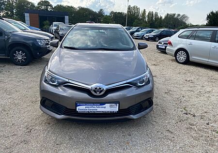 Toyota Auris Cool Klimaautomatik