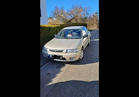 Mazda 323 F 1.5 141000 Km(!), GaWa, 2. Hd., f. Anfänge
