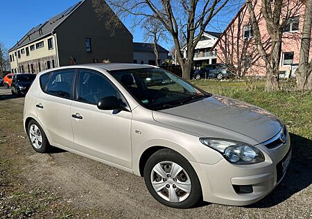 Hyundai i30 CW 1.4 Classic Classic