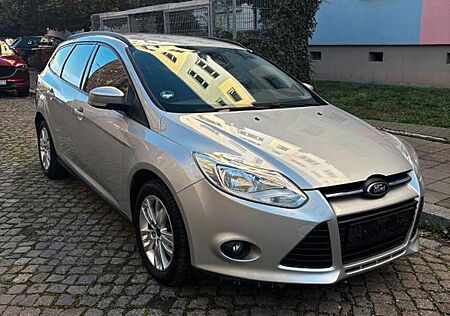 Ford Focus 1,6TDCi 116PS / TÜV Neu /voll fahrbereit
