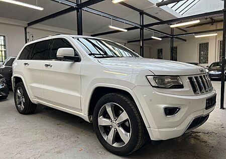 Jeep Grand Cherokee 3.0 CRD Overland*Pano*4xSHZ*Leder