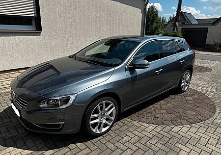 Volvo V60 D4 AWD