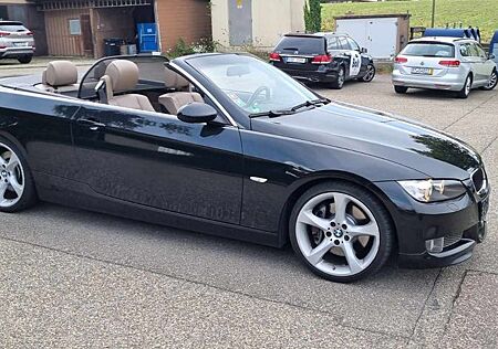 BMW 335i Cabrio Xenon 1.Hand 19/17 Zoll Leder