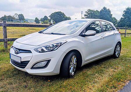 Hyundai i30 1.4 FIFA World Cup EDITION, 1.Hand