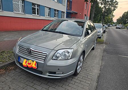 Toyota Avensis 2.0-l-VVT executive/ TÜV neue/ Service n