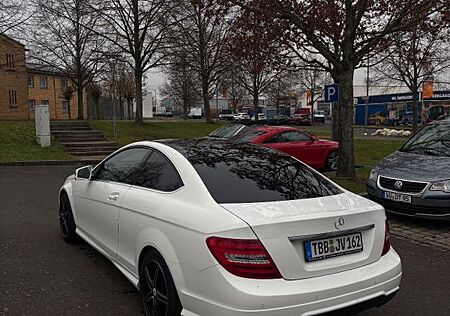 Mercedes-Benz C 180 BlueEFFICIENCY Coupé