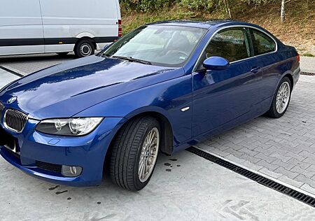 BMW 325i Coupé -
