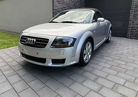 Audi TT Roadster 8N 1.8T quattro 165 kW