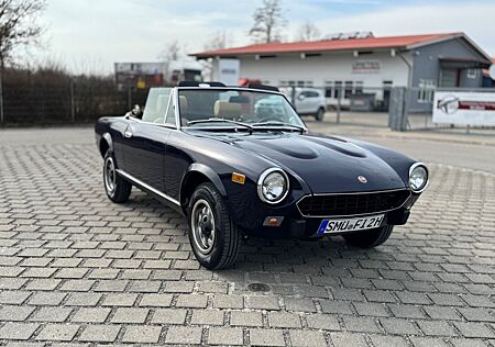 Fiat 124 Spider 2000